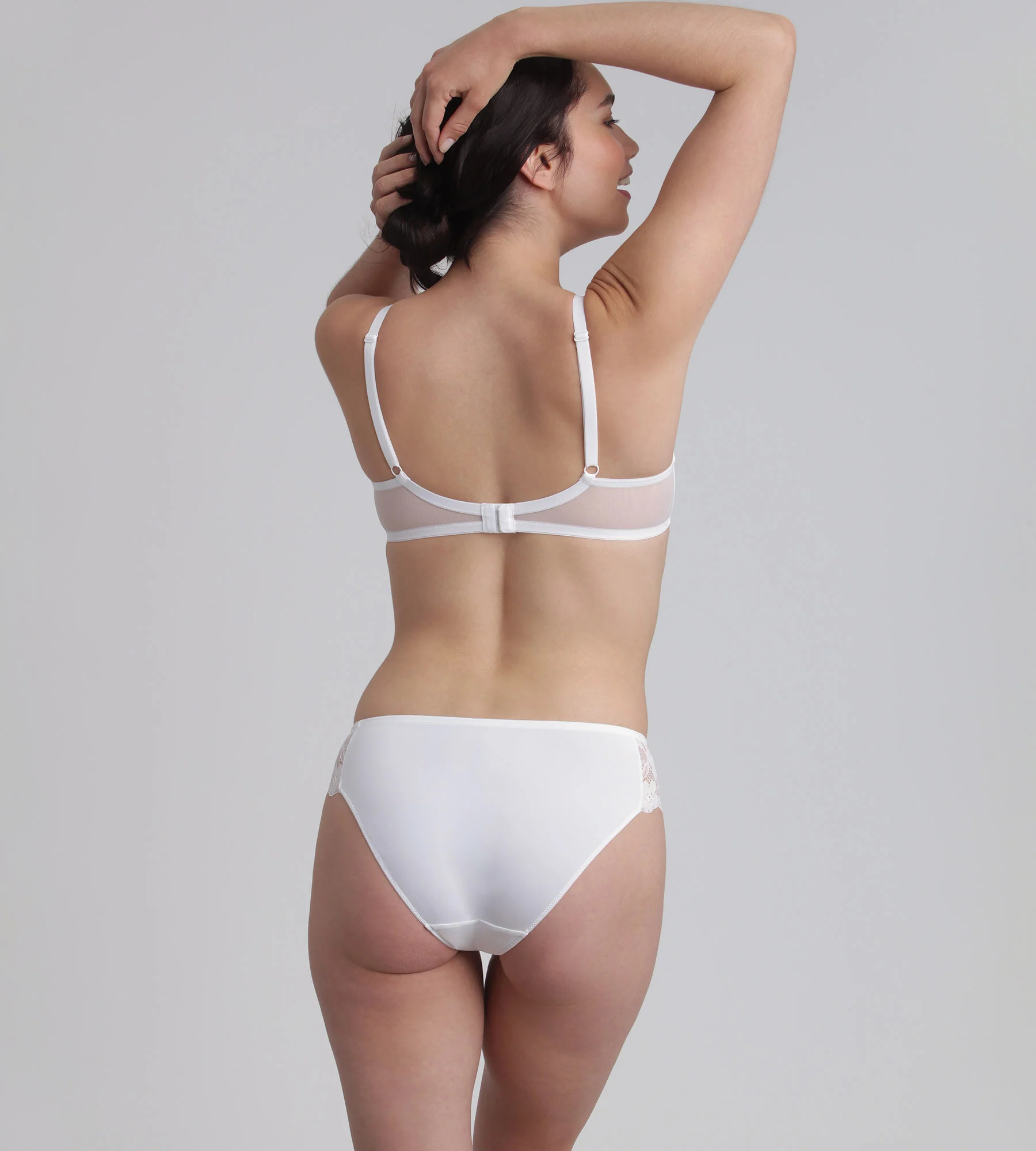 Reggiseno balconcino senza ferretto bianco Essential Elegance - Image 4