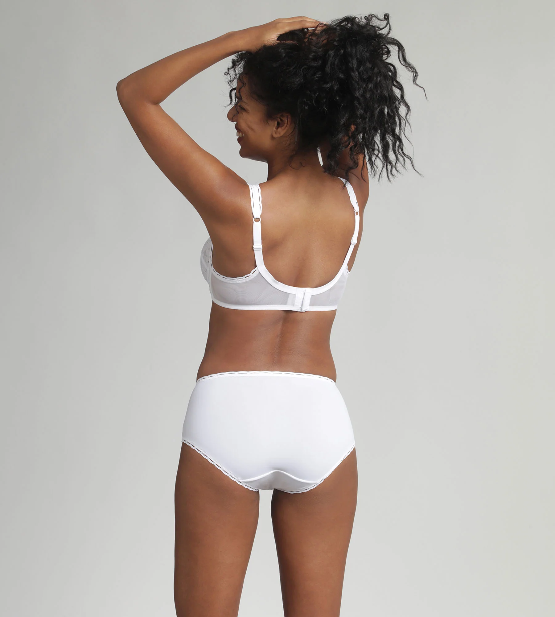 Reggiseno con ferretto bianco Criss Cross Femminile Riciclato - Image 4