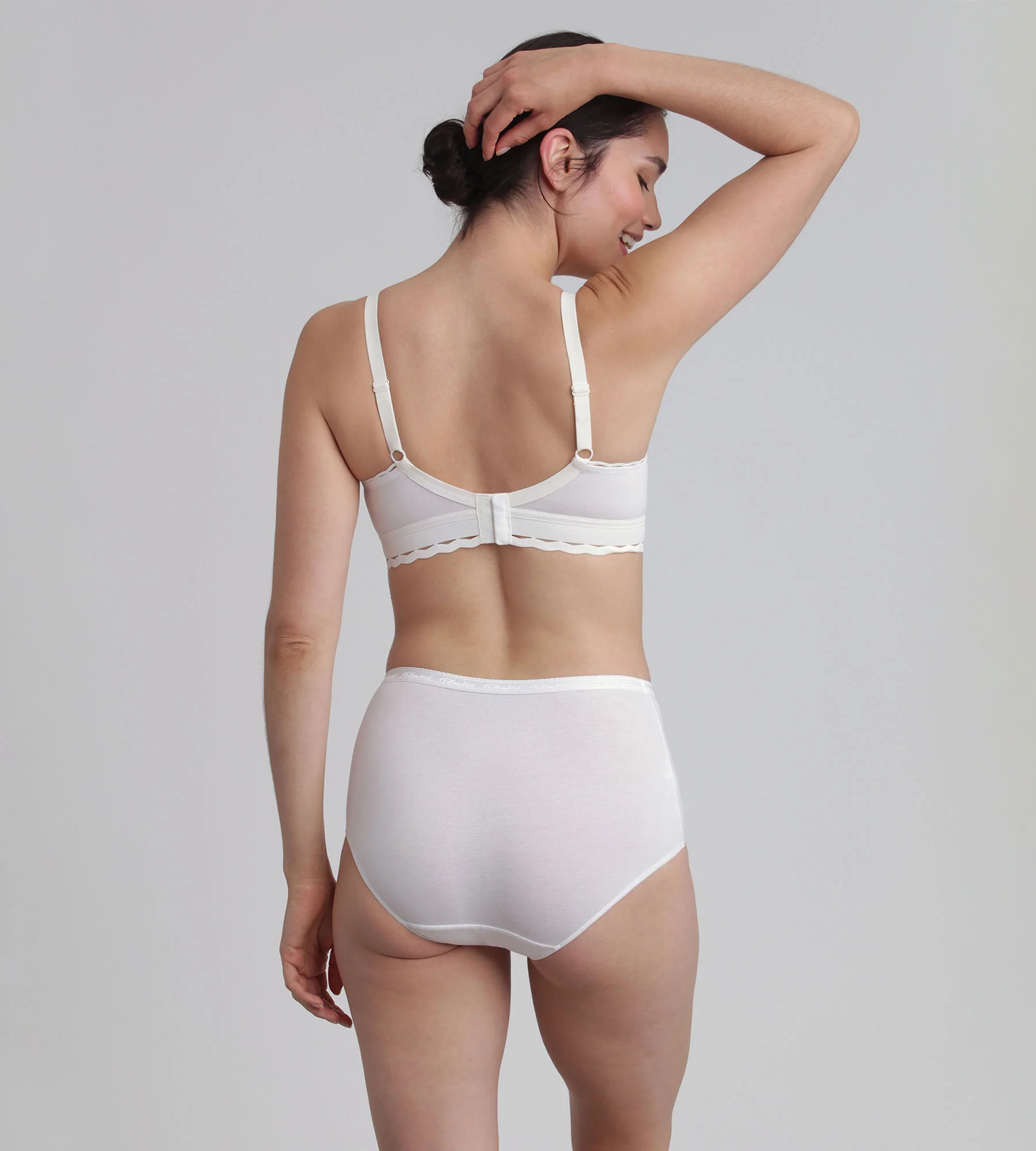 Reggiseno senza ferretto bianco Criss Cross Cotone Bio - Image 4